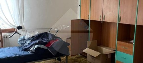 3 rooms Apartment in Siena, Italy No. 130637 5