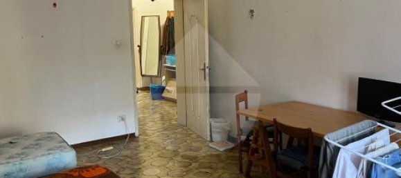 3 rooms Apartment in Siena, Italy No. 130637 4