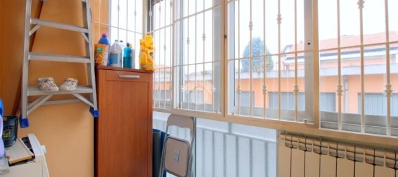 3 rooms Apartment in Rivoli, Italy No. 106371 10