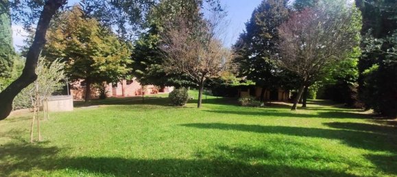10 rooms House in Foiano della Chiana, Italy No. 228469 5