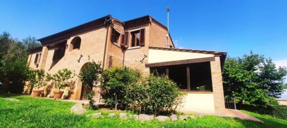 10 rooms House in Foiano della Chiana, Italy No. 228469 2
