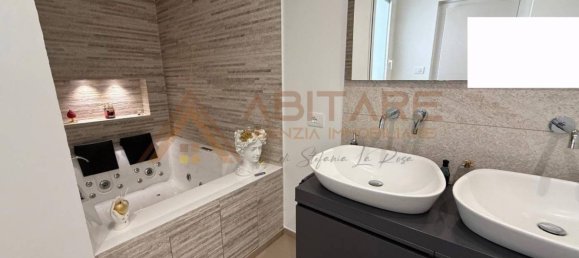 2 Schlafzimmer Wohnung in Vittoria, Italy, Nr. 250971 10