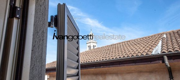 Casa de 22 habitaciónes en Busto Arsizio, Italy No. 312020 29