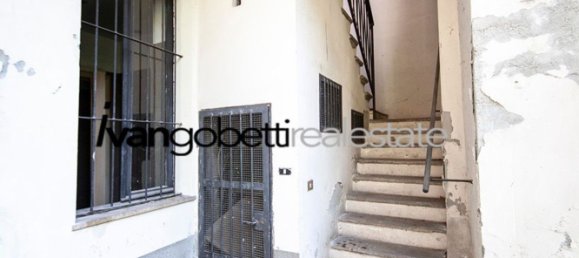 Casa de 22 habitaciónes en Busto Arsizio, Italy No. 312020 14