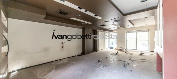 Casa de 22 habitaciónes en Busto Arsizio, Italy No. 312020 15