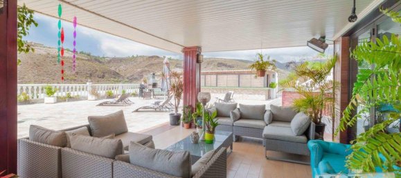 Коммерческая недвижимость с 7 спальнями в Сан-Бартоломе-де-Тирахана, Испания № 61399 2