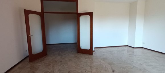 Apartamento T4 em Varese, Italy N.º 372594 8