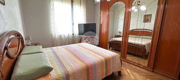 2 bedrooms Apartment in Settimo Torinese, Italy No. 329634 6