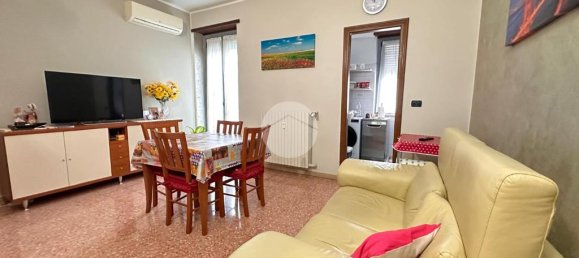 2 bedrooms Apartment in Settimo Torinese, Italy No. 329634 2