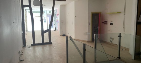 160m² Commercial property in Basque Autonomous Community, Spain No. 160582 3