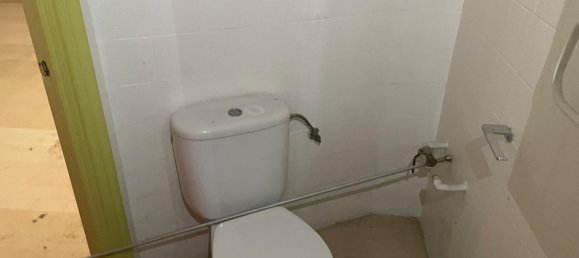 160m² Commercial property in Basque Autonomous Community, Spain No. 160582 8