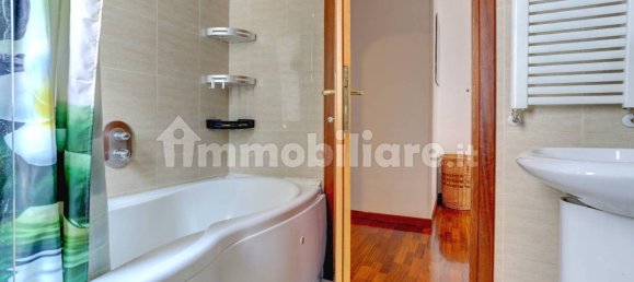 2 bedrooms Apartment in Rome, Italy No. 312857 16