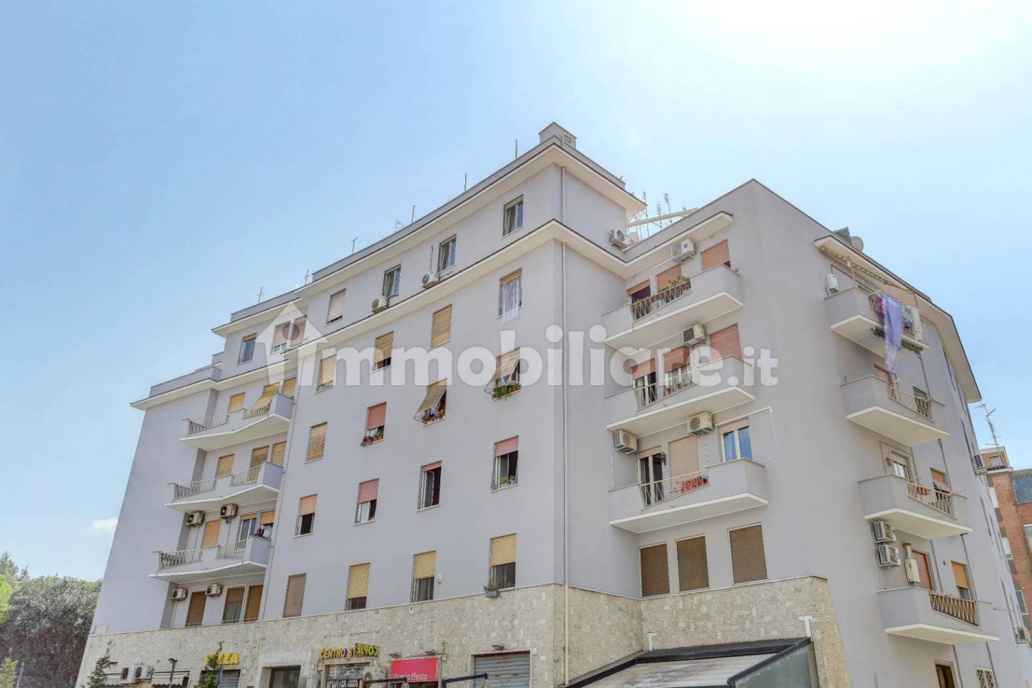 2 bedrooms Apartment in Rome, Italy No. 312857