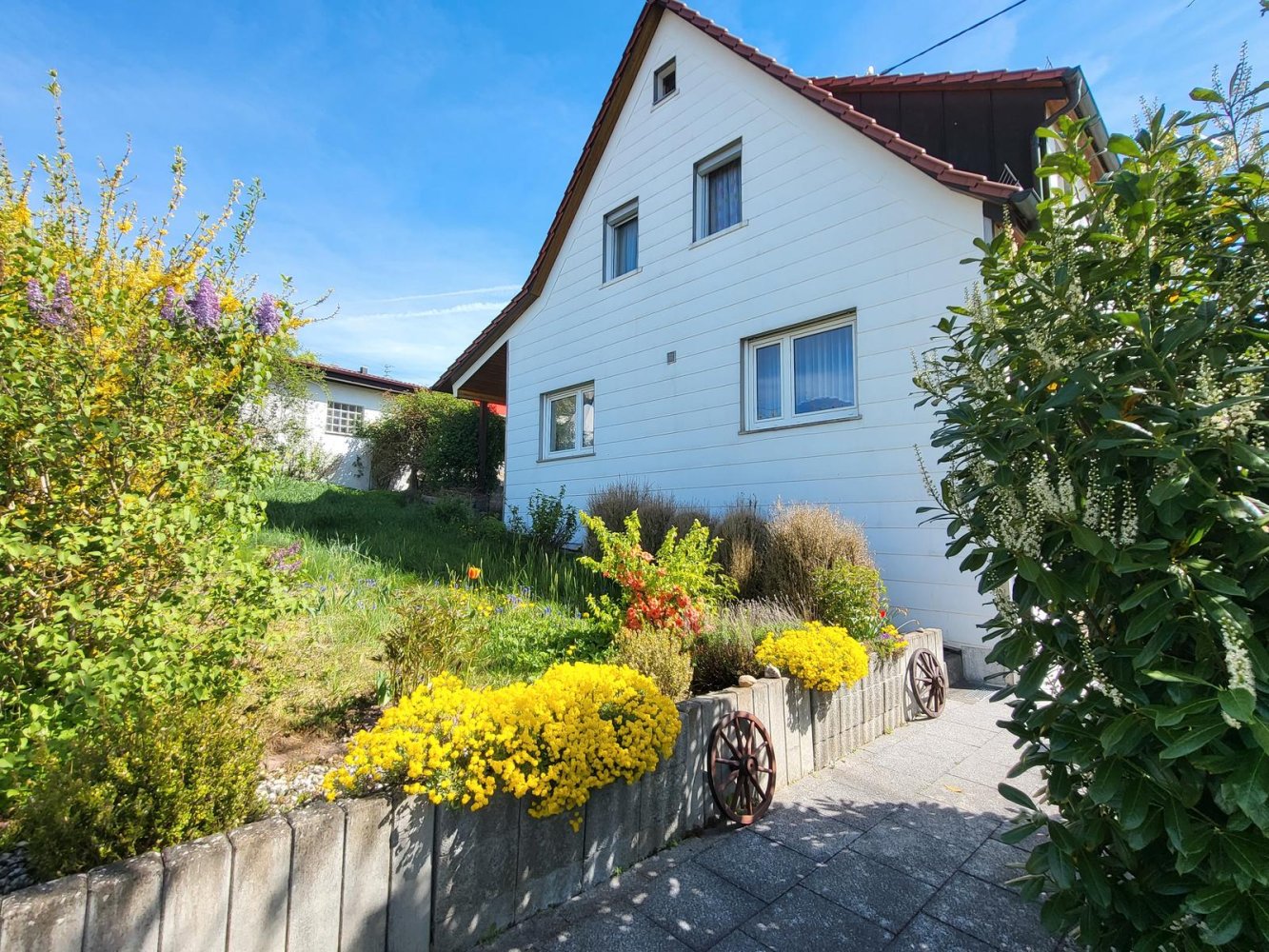 Таунхаус с 3 спальнями в Диллинген ан дер Донау, Германия № 303409