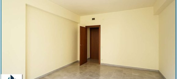 Квартира с 3 спальнями в Мессина, Италия № 318457 20