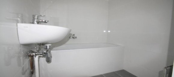 Apartamento de 4 habitaciónes en Emden, Germany No. 14437 7