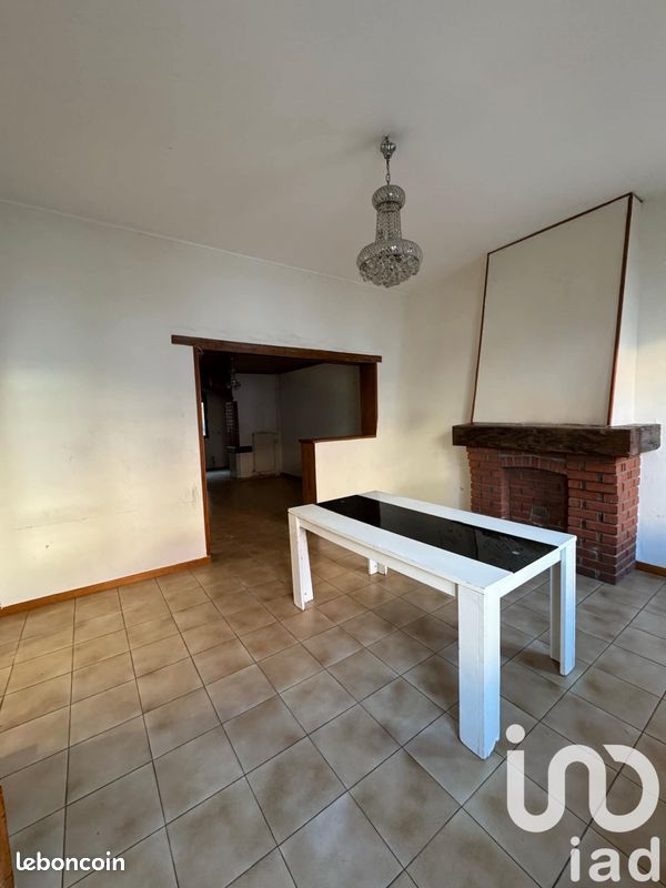 4 bedrooms House in Denain, France No. 235775