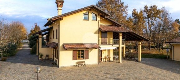 4 bedrooms Villa in Narzole, Italy No. 259458 24
