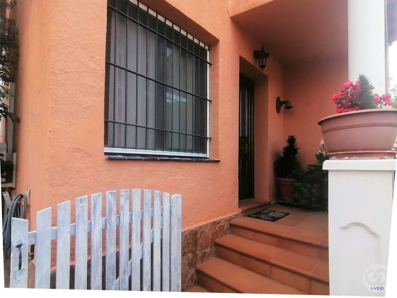 Вилла с 4 спальнями в Розы, Испания № 83160