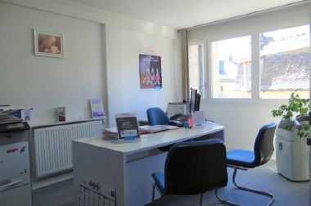 41m² Office in Mende, France No. 21088