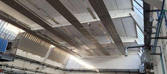 1300m² Warehouse in Modena, Italy No. 122929 2