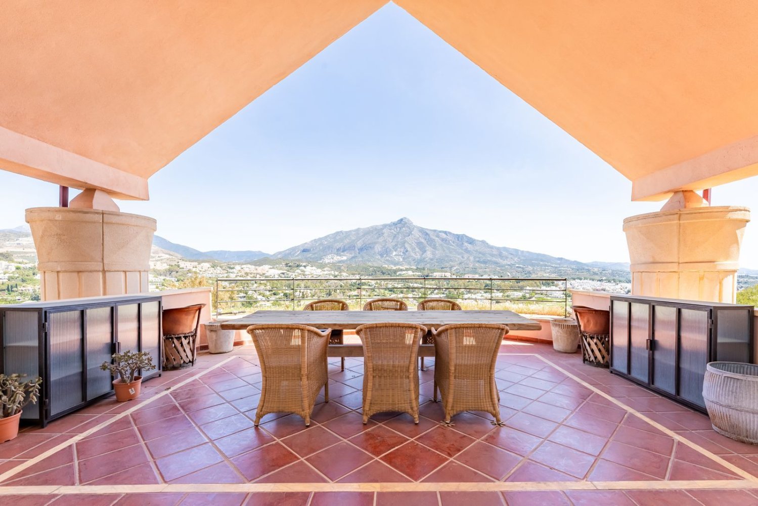 5 bedrooms Penthouse in Marbella, Spain No. 34181
