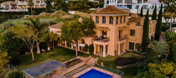8 bedrooms Villa in Benahavis, Spain No. 2988 2