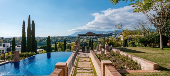 8 bedrooms Villa in Benahavis, Spain No. 2988 13