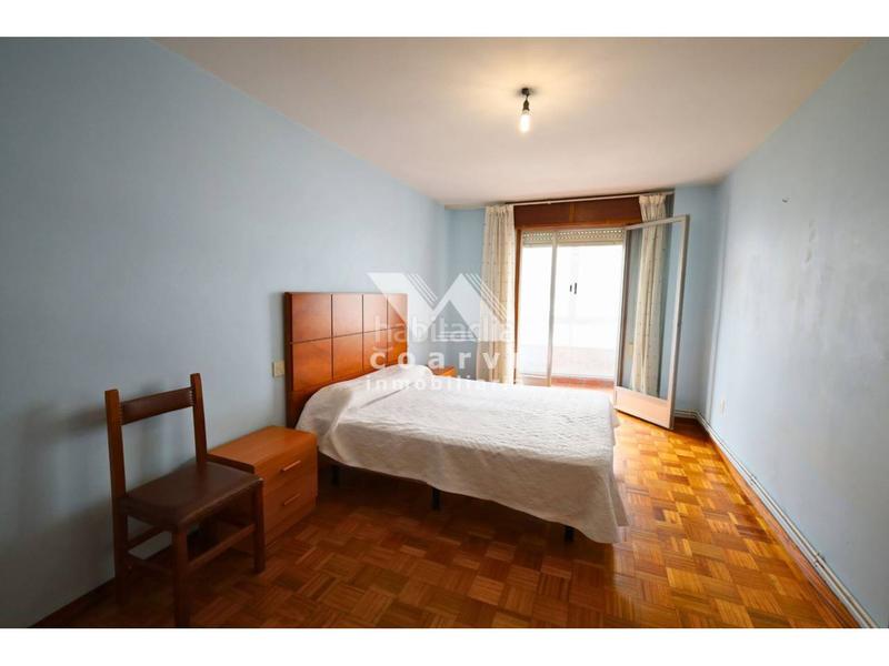 2 bedrooms Apartment in Ourense, Spain No. 235444