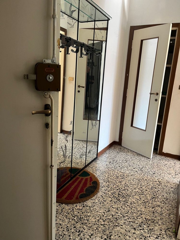 2-salle Appartement à Cassina de' Pecchi, Italy No. 71059