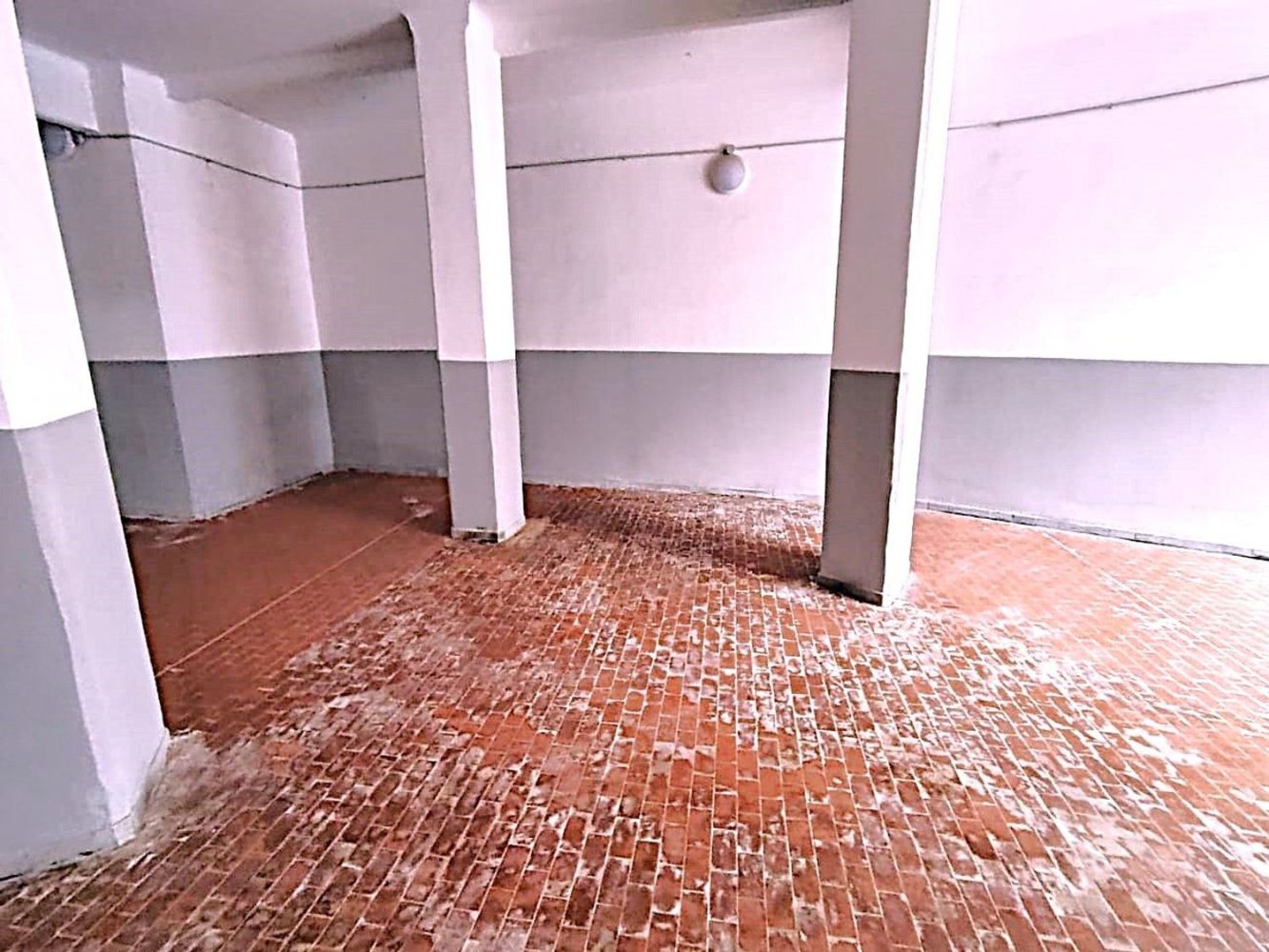 Garagem em Genoa, Italy 18 m² N.º 85145