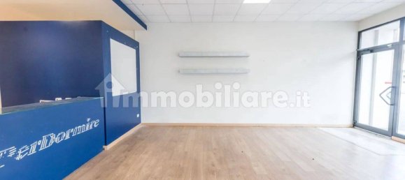 1 room Commercial property in Montesilvano, Italy No. 155025 6
