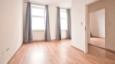 Квартира с 3 комнатами в Зиммеринг, Австрия № 34006