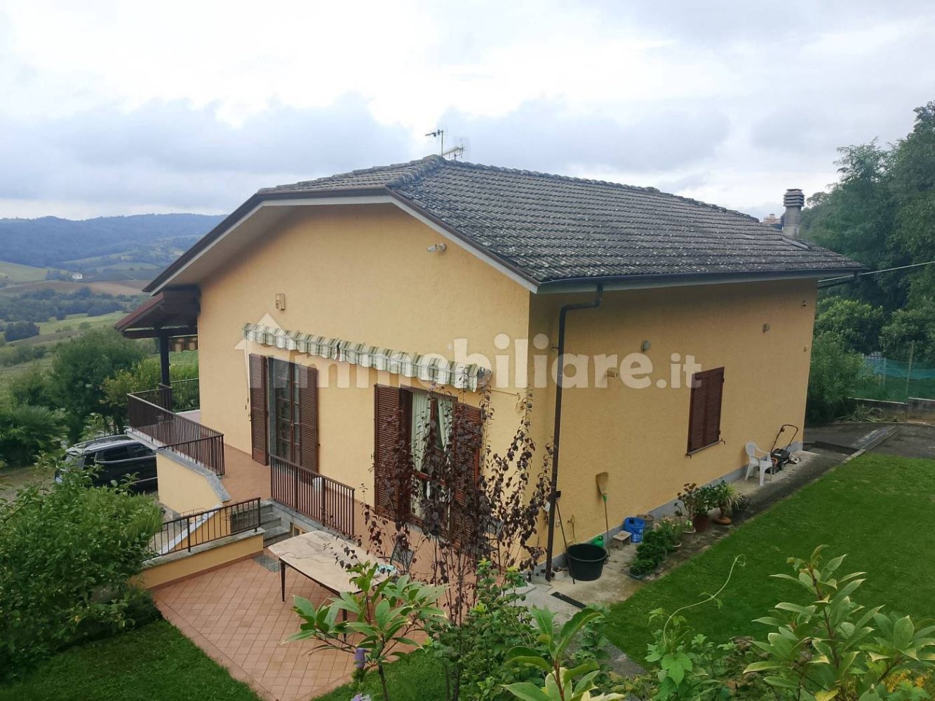 3 bedrooms Villa in Moncalvo, Italy No. 317333