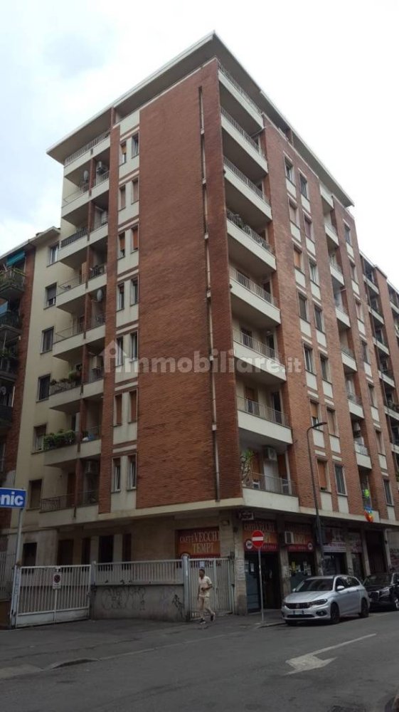 2 bedrooms Apartment in Milan, Italy No. 377224