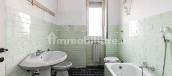 2 bedrooms Apartment in Milan, Italy No. 377224 9