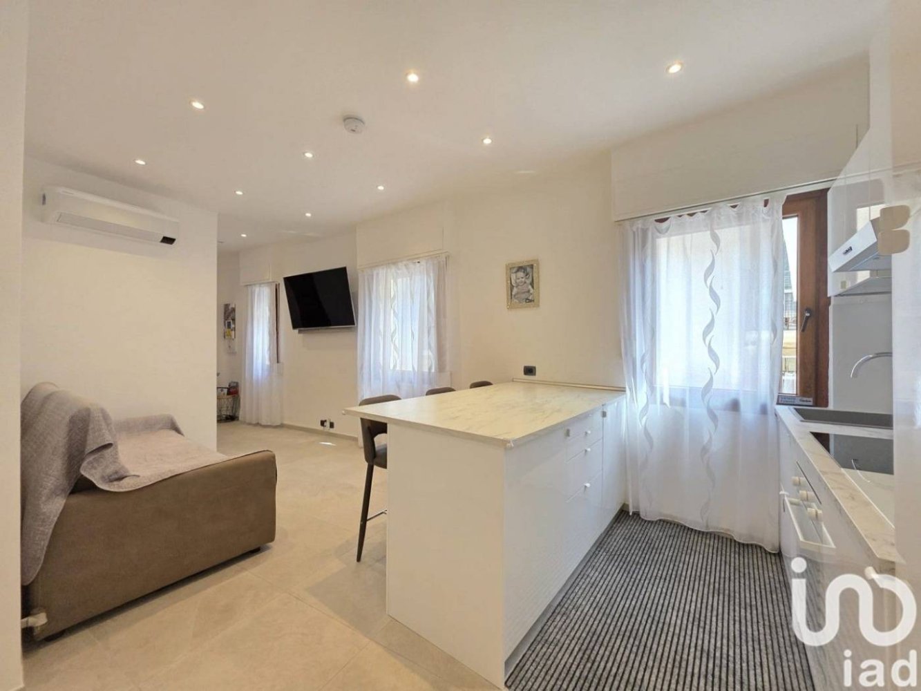 Квартира с 2 спальнями в Савона, Италия № 318367