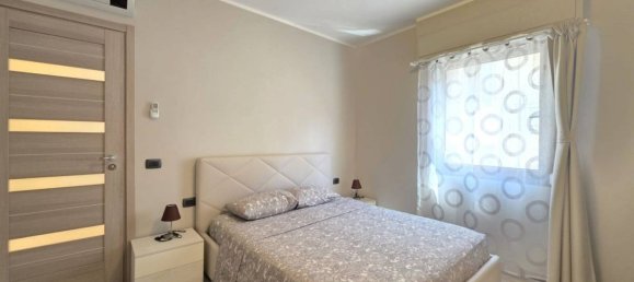 Квартира с 2 спальнями в Савона, Италия № 318367 11