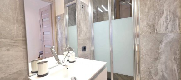 Квартира с 2 спальнями в Савона, Италия № 318367 17