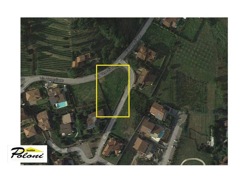 Земельный участок 1100м² в Ченато Сотто, Италия № 158360