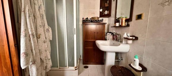 5 rooms Apartment in Pozzuoli, Italy No. 34107 18