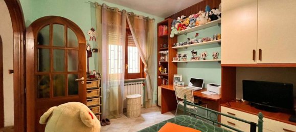 5 rooms Apartment in Pozzuoli, Italy No. 34107 26