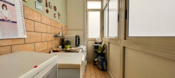 5 rooms Apartment in Pozzuoli, Italy No. 34107 9