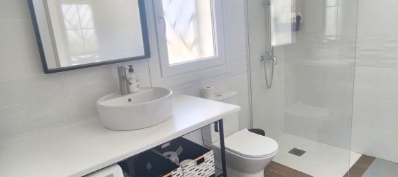 3 bedrooms House in Coin, Spain No. 149835 3