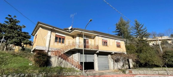 3 bedrooms House in Fontechiari, Italy No. 147435 47