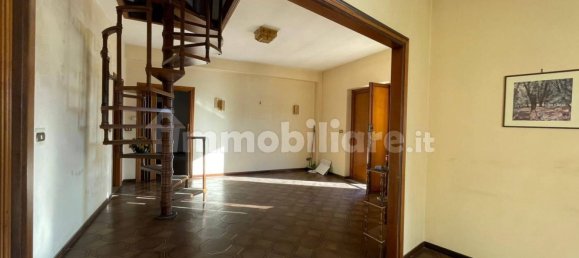 3 bedrooms House in Fontechiari, Italy No. 147435 5