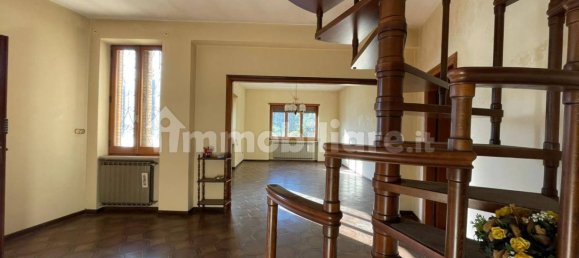 3 bedrooms House in Fontechiari, Italy No. 147435 7