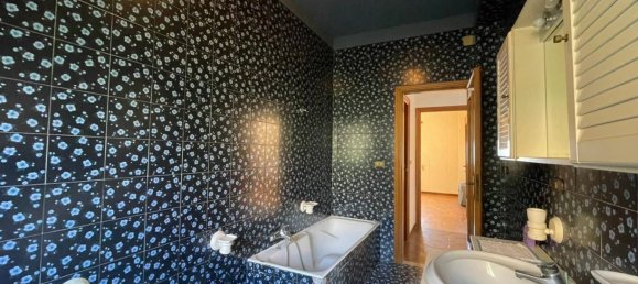 3 bedrooms House in Fontechiari, Italy No. 147435 25