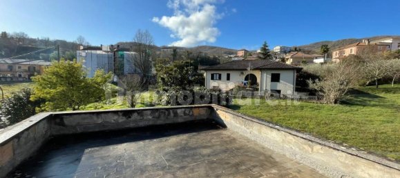 3 bedrooms House in Fontechiari, Italy No. 147435 4