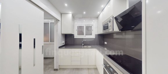 Apartamento de 3 dormitorios en Eixample, Spain No. 170674 9